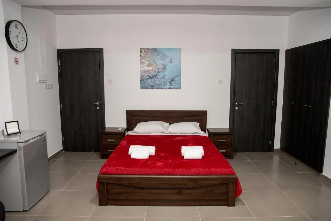 Central Luxury Studios Ajia Napa